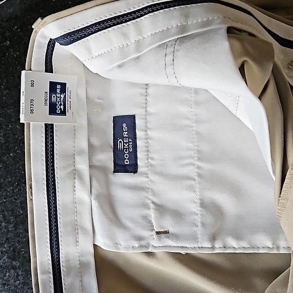Dockers Relaxed Fit Microfiber Men's Golf Shorts Size 38 - Picture 12 of 15